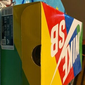 Authentic Nike Street Hawkers - Size 9